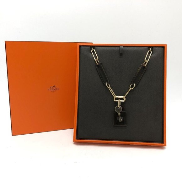 HERMES Amulet Padlock GM Accessories Necklace Brown/GoldHardware - Picture 9 of 11